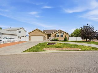 344 E Heber Cv, Grantsville, UT 84029
