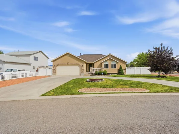 344 E Heber Cv, Grantsville, UT 84029