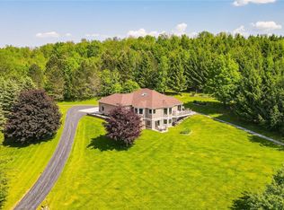 7685 Gregg Rd, Bloomfield, NY 14469