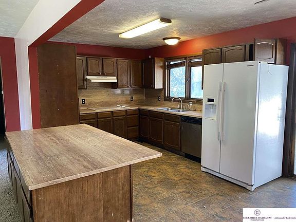 5th image of 1100 N 24th St