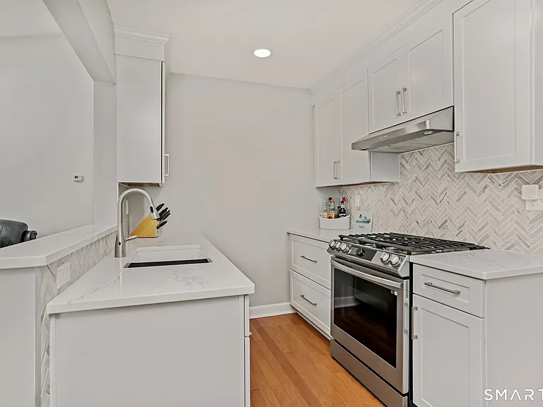118 Lloyd Dr — Photo 13