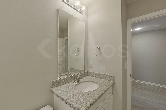 305 Monarch Ln — Photo 12