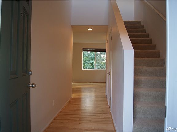 3rd image of 1306 Ebbets Dr SW