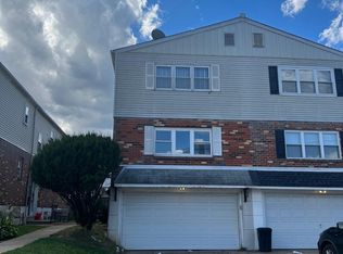 3362 Red Lion Rd, Philadelphia, PA 19114