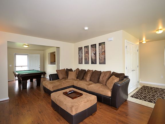 3rd image of 3711 Palisades Dr