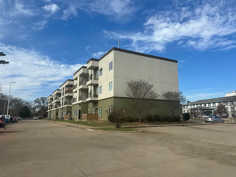 City Center — Photo 2