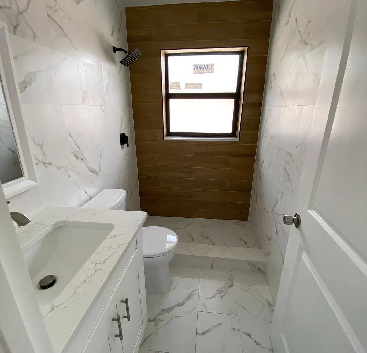 3 bed, 1.0 bath, 1924 sqft, $2,500 — Photo 1