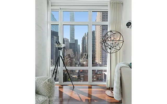 Sold by Douglas Elliman | media 26