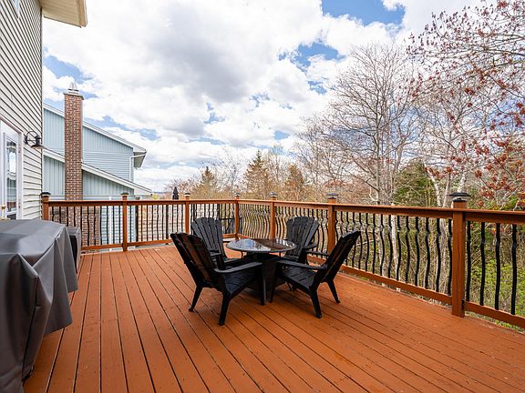 3rd image of 142 Ridgevale Dr