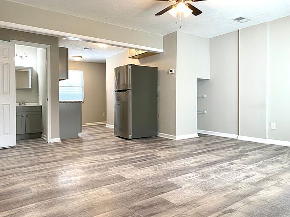 2nd image of 719 Elder St