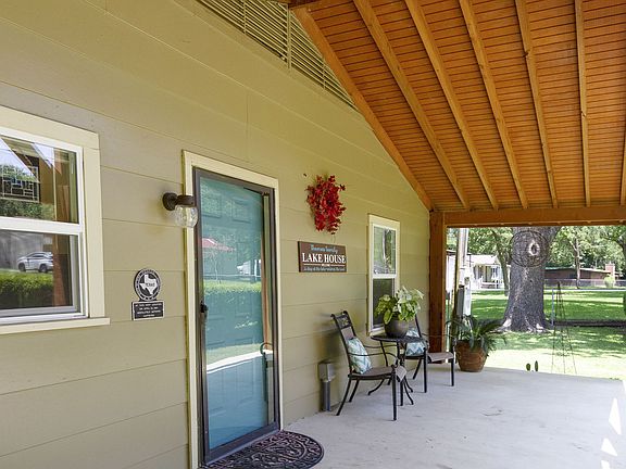 18632PineDr-004.jpg
