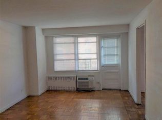 9801 67th Ave APT 3V, Rego Park, NY 11374