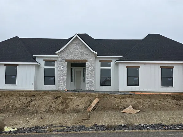 17244 Triple Crown Pl, Caldwell, ID 83607