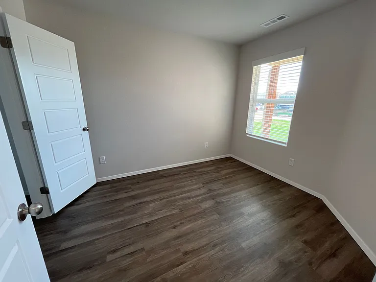 1789 Breckenridge St — Photo 10