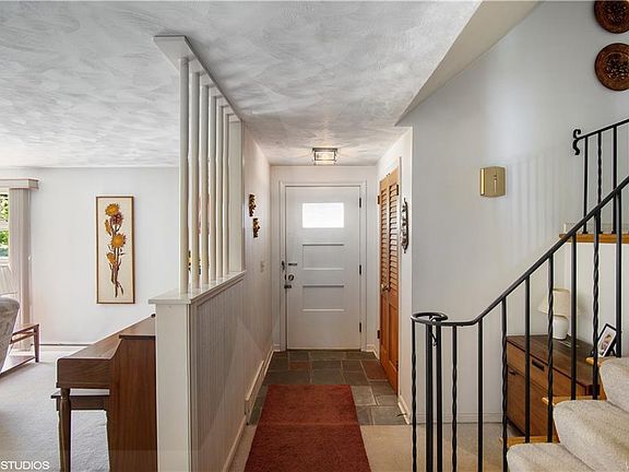 3rd image of 5115 Ledge Ln