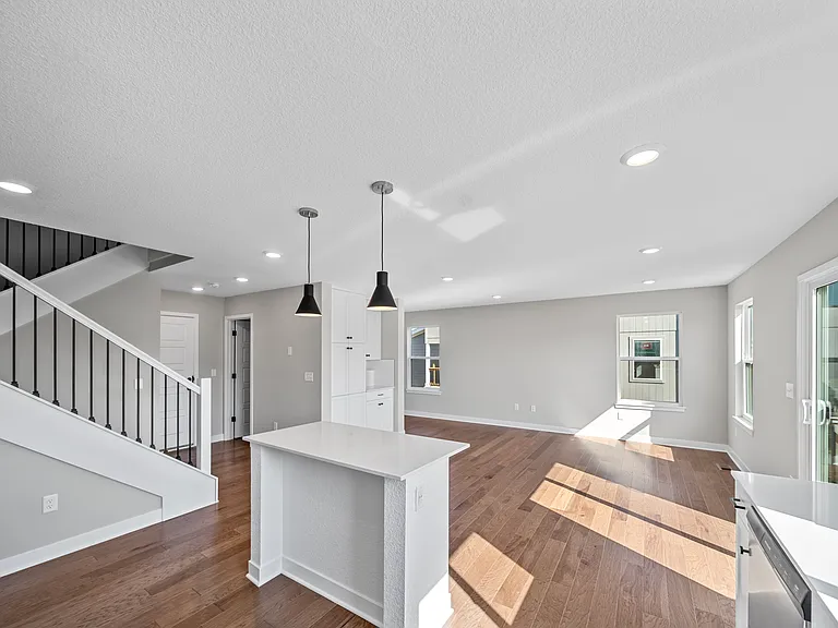 3721 SW Clayton Pl — Photo 7