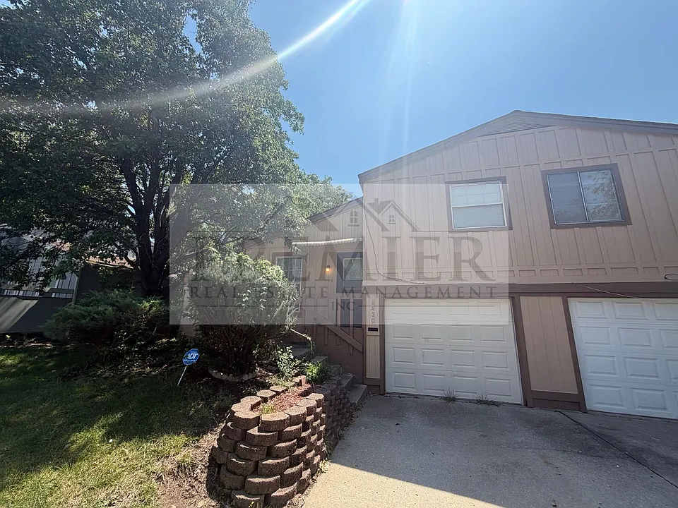 8430 Lane Pl