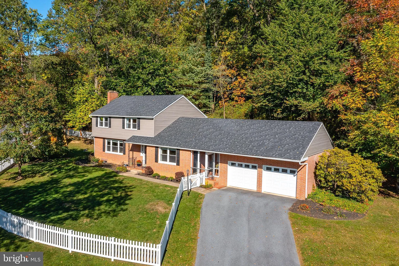 2337 Woodwick Rd photo 1