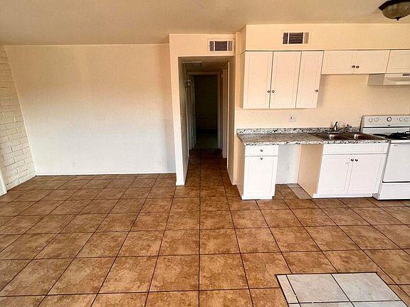 2nd image of 2333 W Glenrosa Ave Suite 125