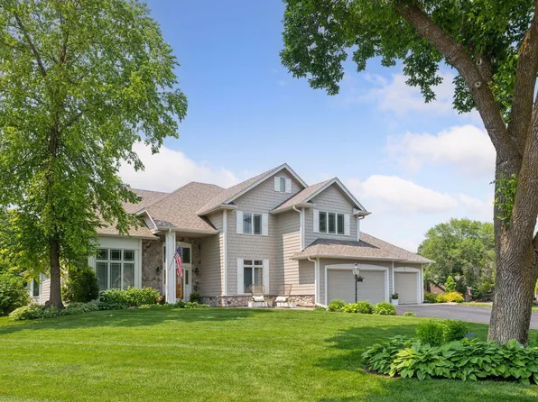8800 Horizon Rdg, Victoria, MN 55386