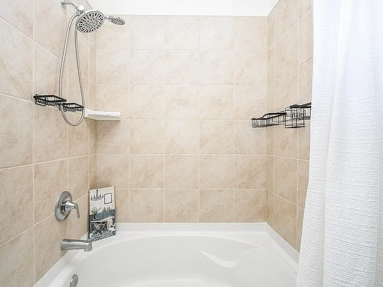 3043 Kastania Ln — Photo 18