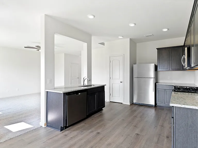 8413 Silverbow Dr — Photo 7