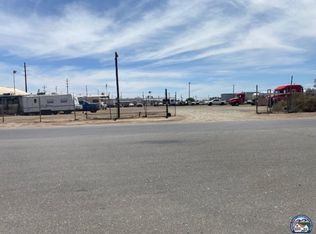 493 E Commercial Ave, El Centro, CA 92243