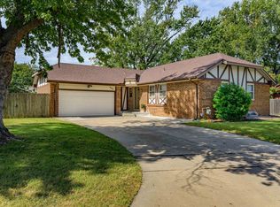 949 S Laurel St, Wichita, KS 67207