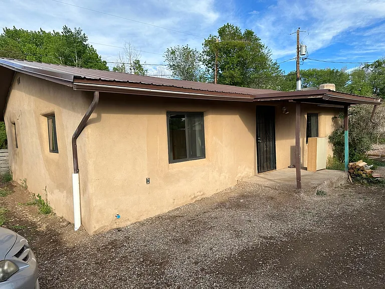 2476 Agua Fria St — Photo 16