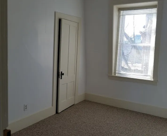 34 Spring St #8 — Photo 9