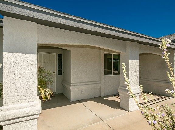 4th image of 3161 Longview Dr
