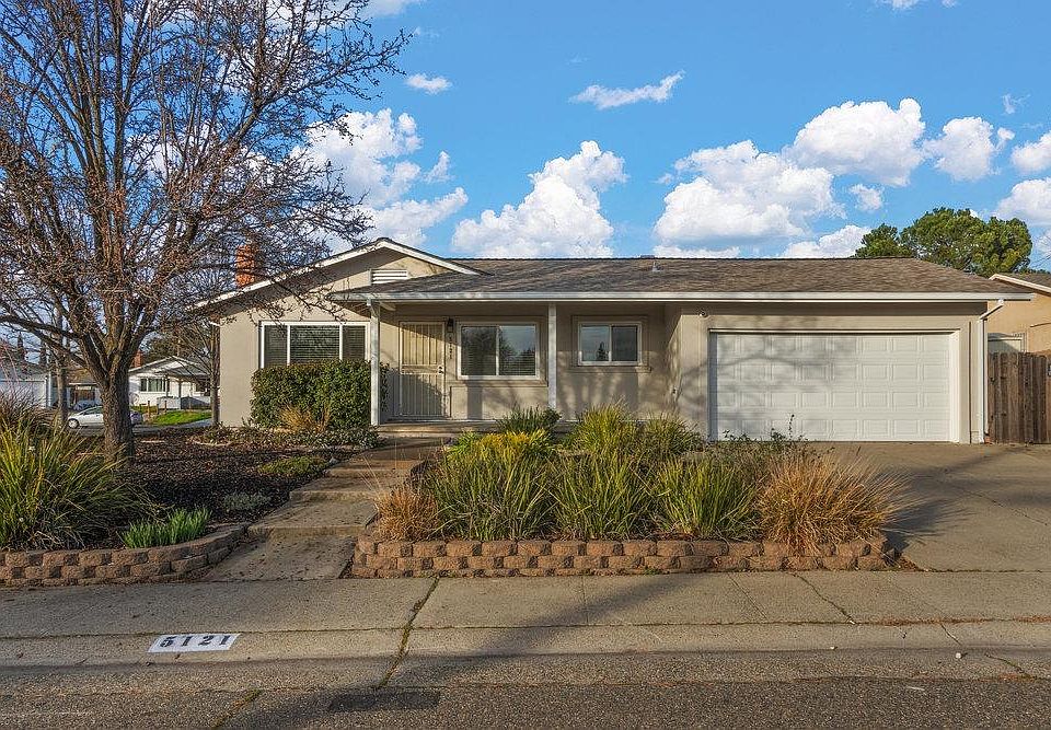 1st image of 5121 Palm Ave