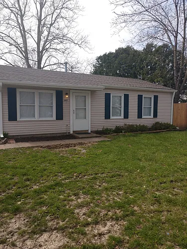 1807 Southwood Dr Photo 1