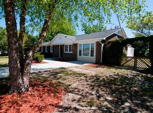 305 Santa Ana Dr, Wilmington, NC 28412