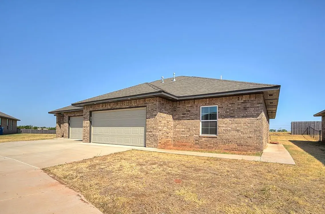 5113 Brooke Rd — Photo 1