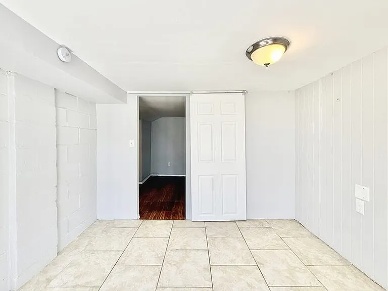 2611 41st Ave N #C — Photo 13