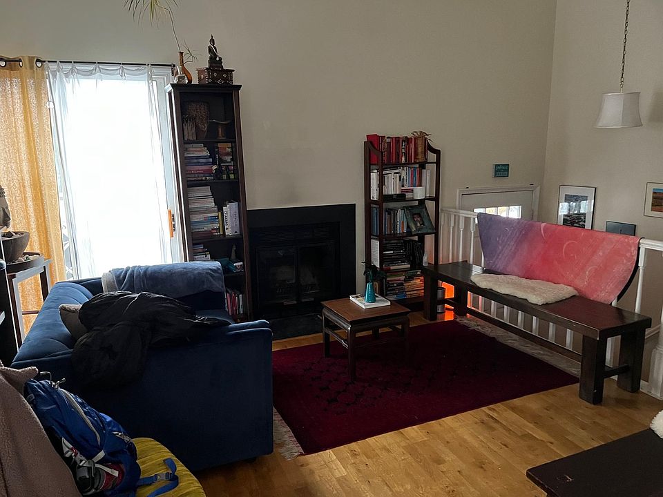 2nd image of 2913 S Woodley St APT F