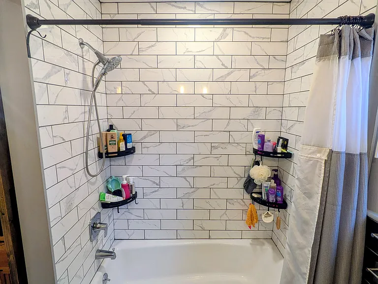 751 Lawrence Blvd — Photo 23
