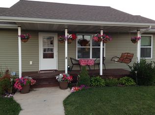 1353 Silver Dr, Baraboo, WI 53913