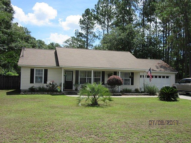 1st image of 17 Eyrie Dr
