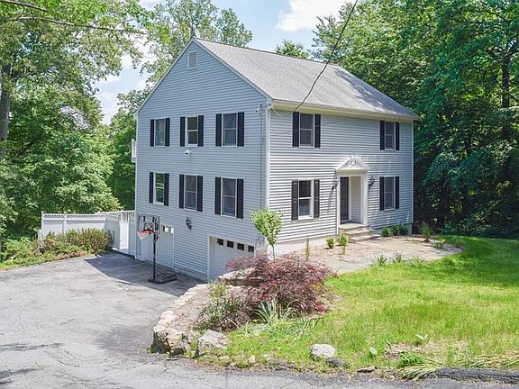 2nd image of 79 Sheridan Dr
