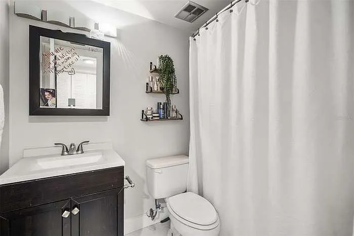 855 N Village Dr N #203 — Photo 19