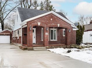 670 3rd Ave, Pontiac, MI 48340