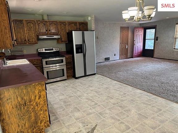 5th image of 78 Merritt St