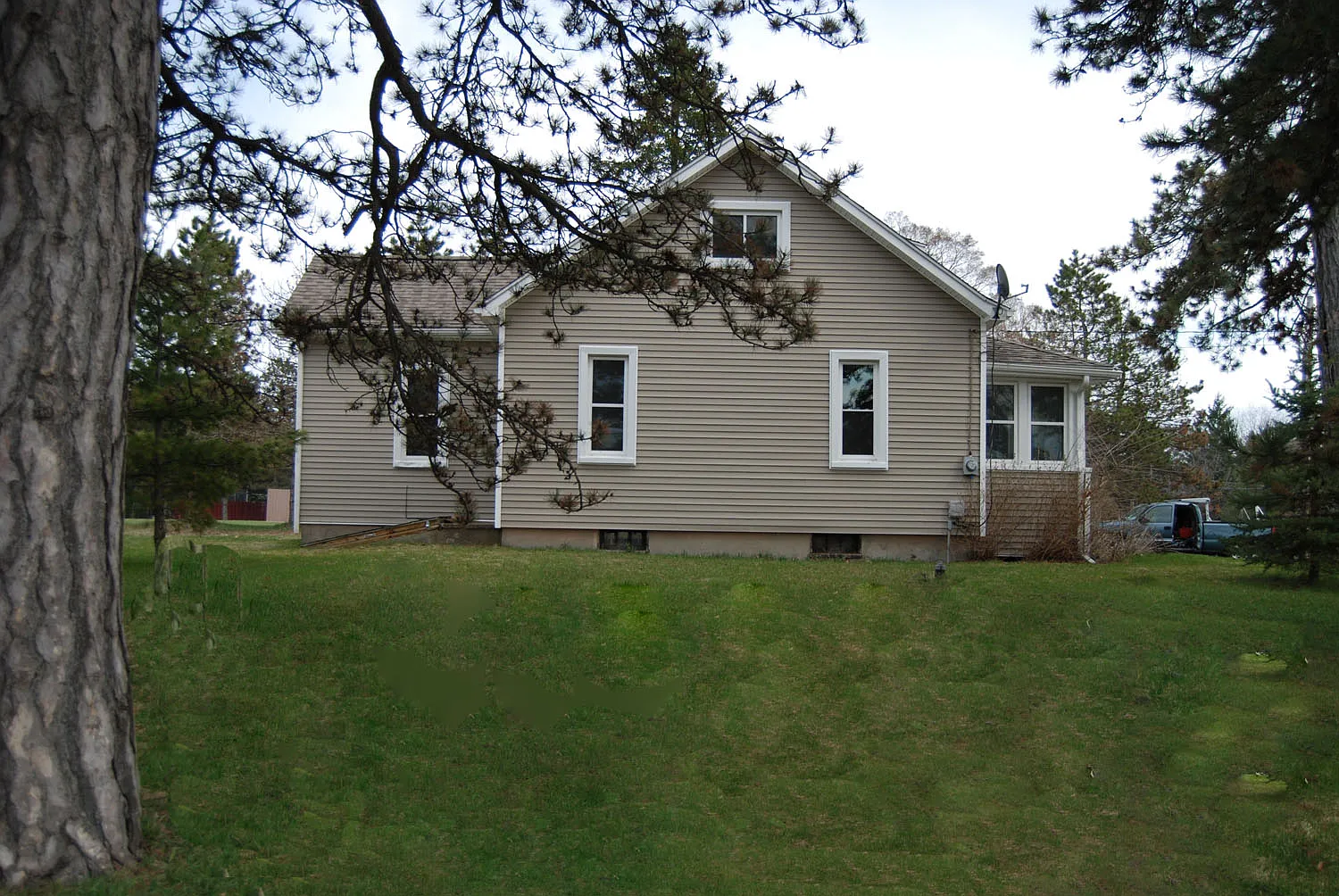 3 bed, 1400 sqft, $2,075 — Photo 2