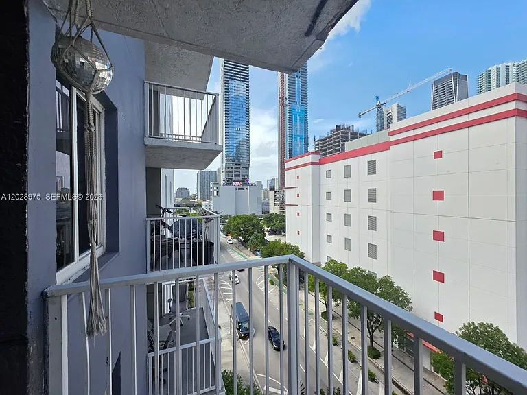 800 N Miami Ave #E-906 — Photo 25