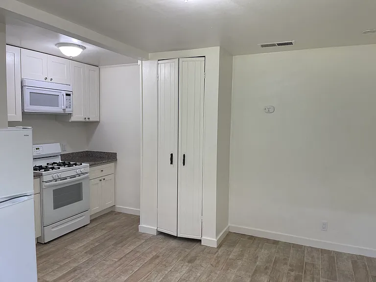 405 Norman Dr #2 — Photo 7