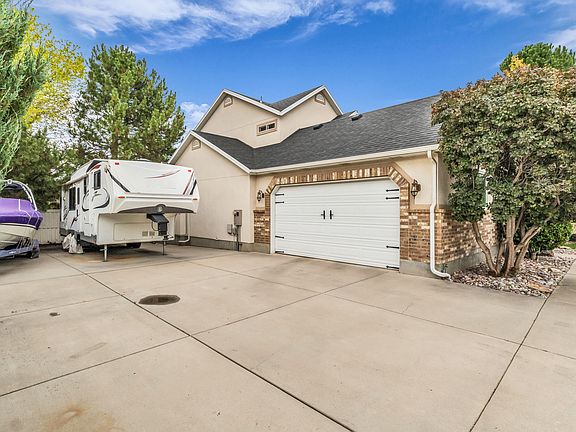 3rd image of 5044 W Copper Meadow Ln S