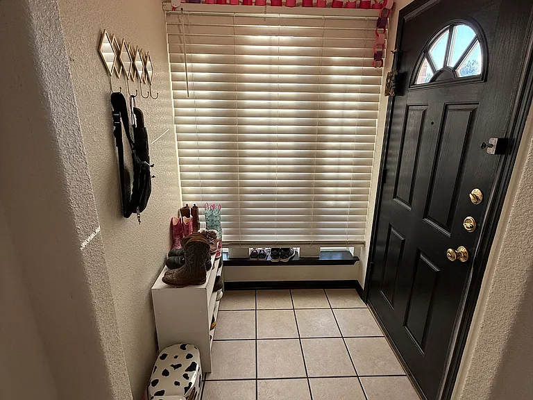 5509 White Rock Dr — Photo 3