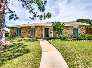 1833 Woodbury, Carrollton, TX 75007